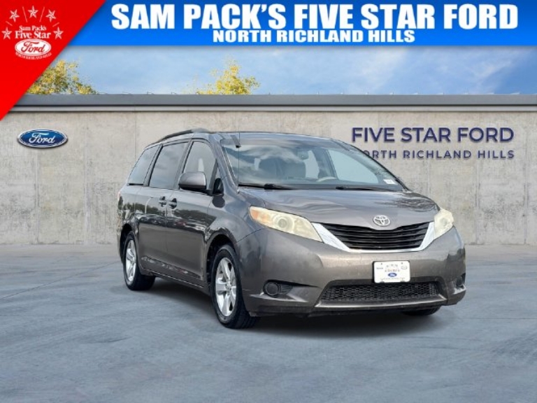 2012 Toyota Sienna LE