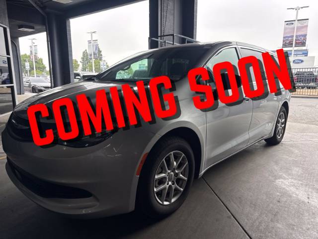 2024 Chrysler Voyager LX