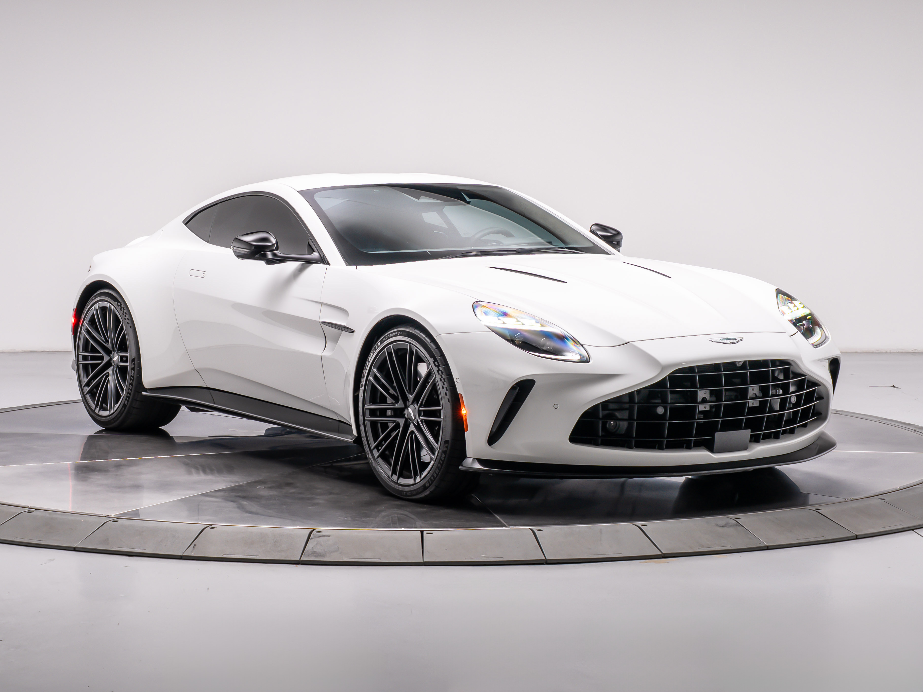 Used 2025 Aston Martin Vantage Base