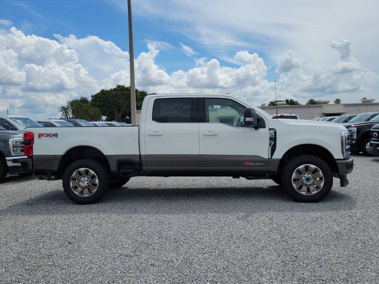 2027 Ford Super Duty F-350 SRW King Ranch
