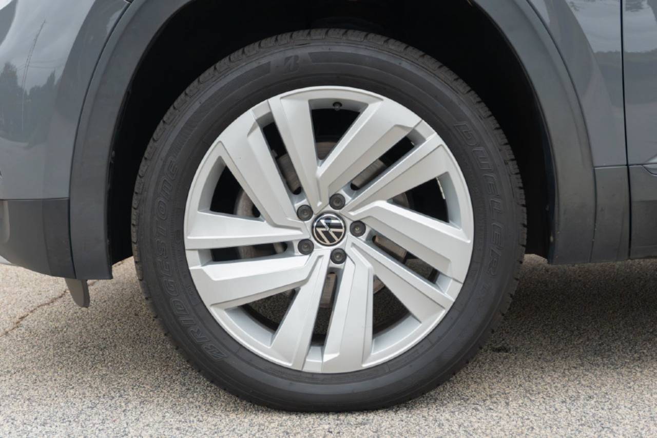 Used 2020 Volkswagen Atlas Cross Sport SE w/Tech with VIN 1V25E2CA9LC224537 for sale in Covington, GA