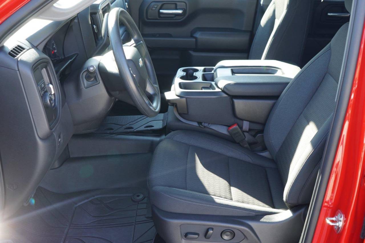 Certified Used 2026 Chevrolet Silverado 1500 Custom, photo 8
