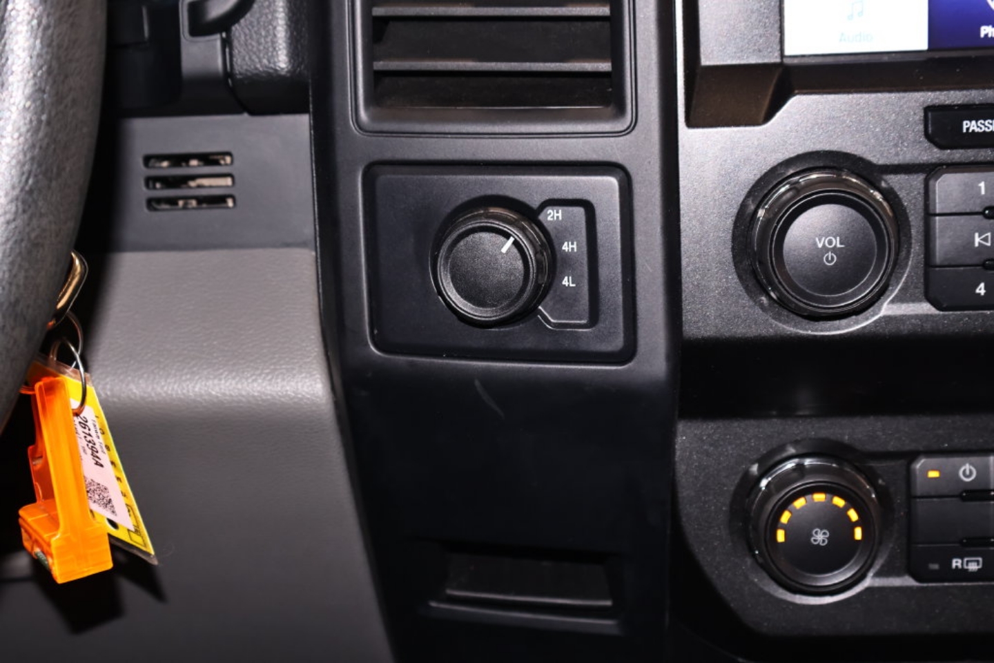 2020 Ford F-150 XL - Photo 24