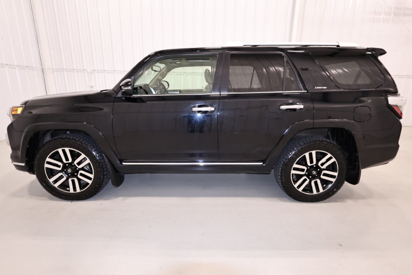 2015 Toyota 4Runner Limited - Photo 6