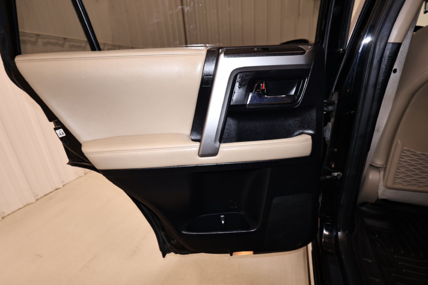 2015 Toyota 4Runner Limited - Photo 15