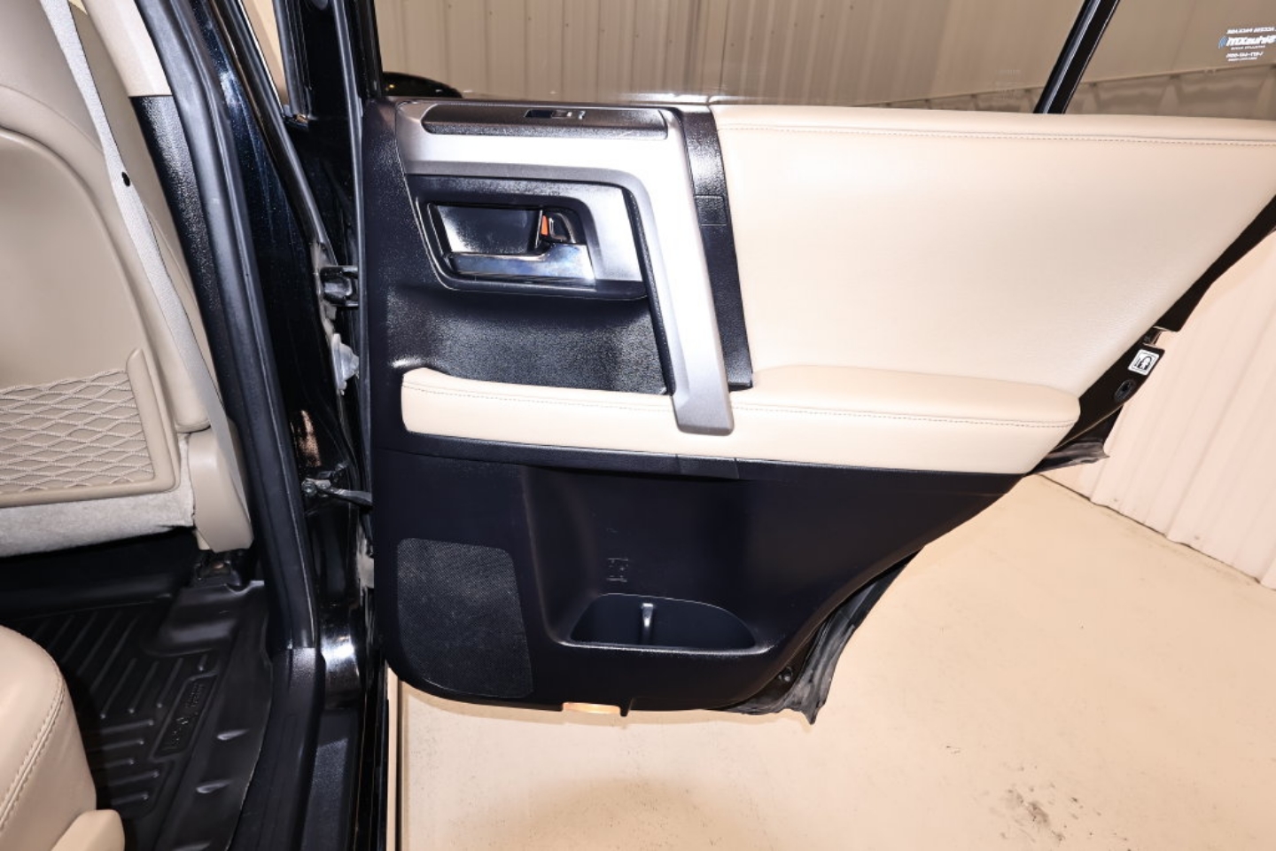 2015 Toyota 4Runner Limited - Photo 17