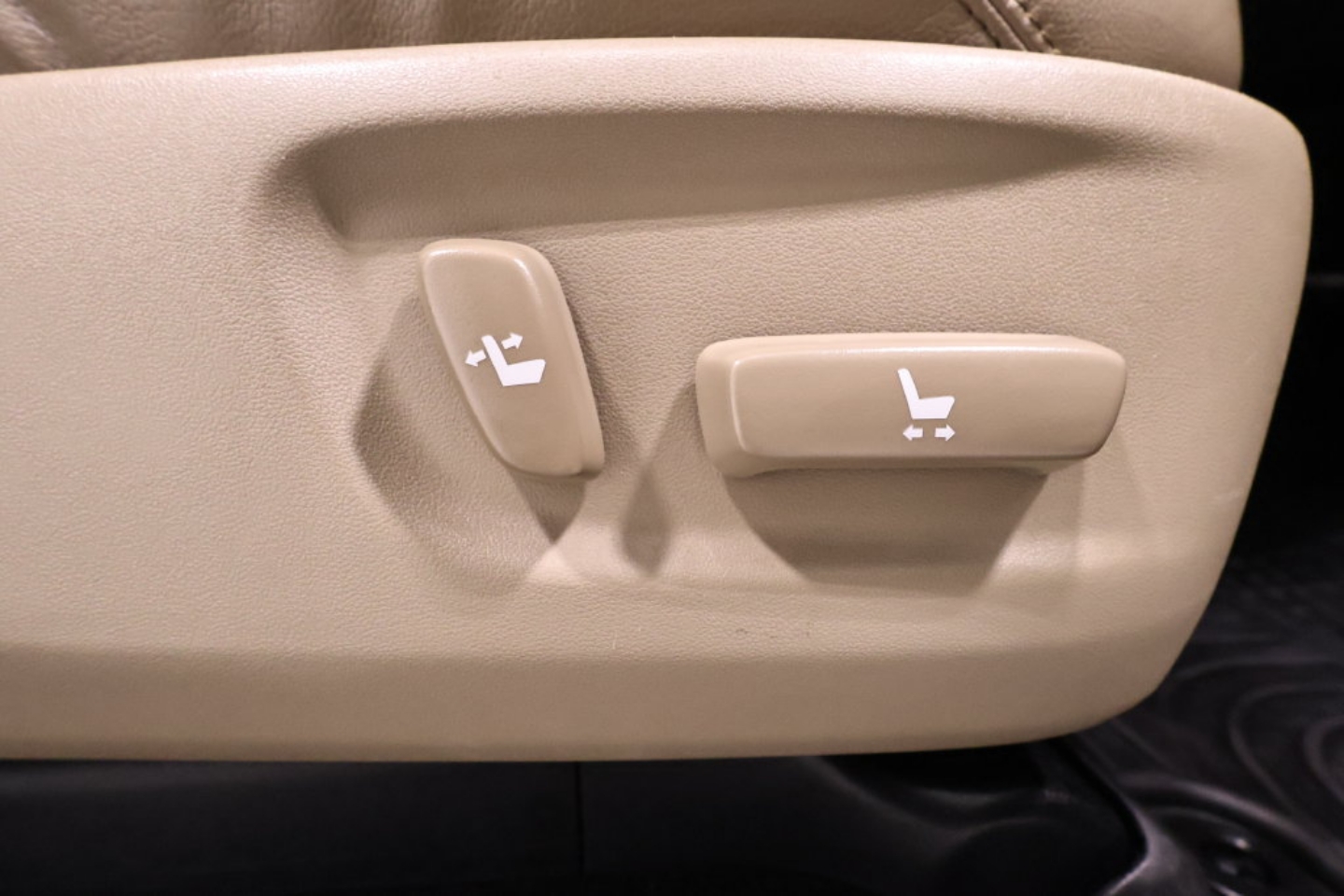 2015 Toyota 4Runner Limited - Photo 21