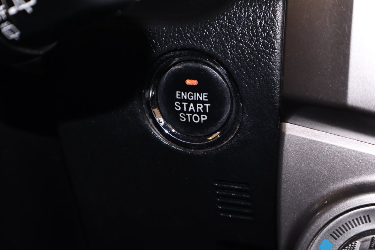 2015 Toyota 4Runner Limited - Photo 27