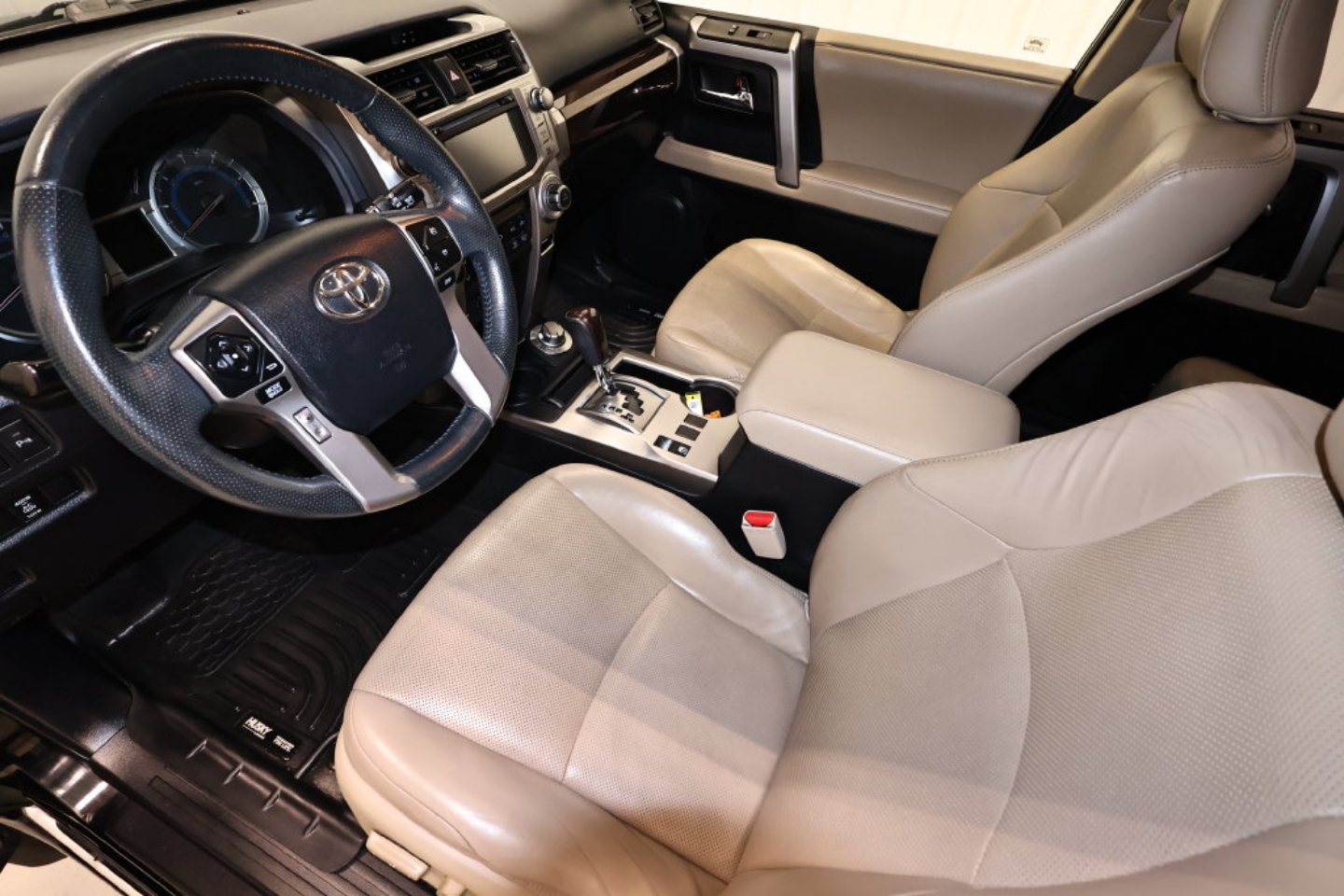 2015 Toyota 4Runner Limited - Photo 32