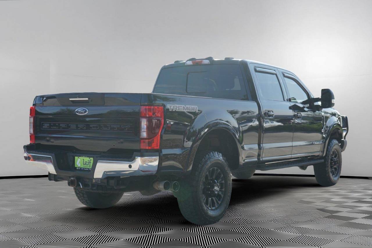 Used 2022 Ford Super Duty F-350 LARIAT, photo 5