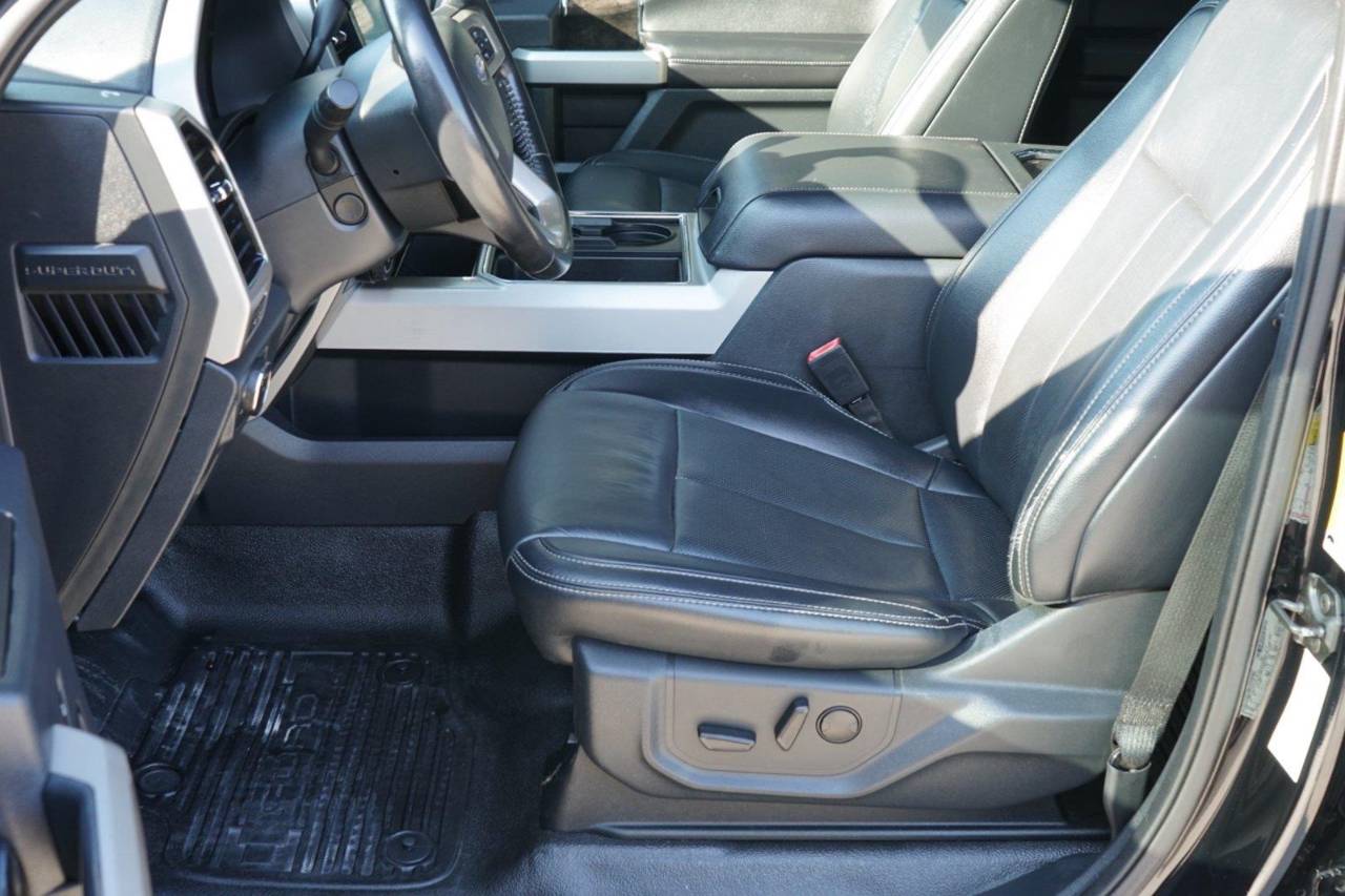 Used 2022 Ford Super Duty F-350 LARIAT, photo 9