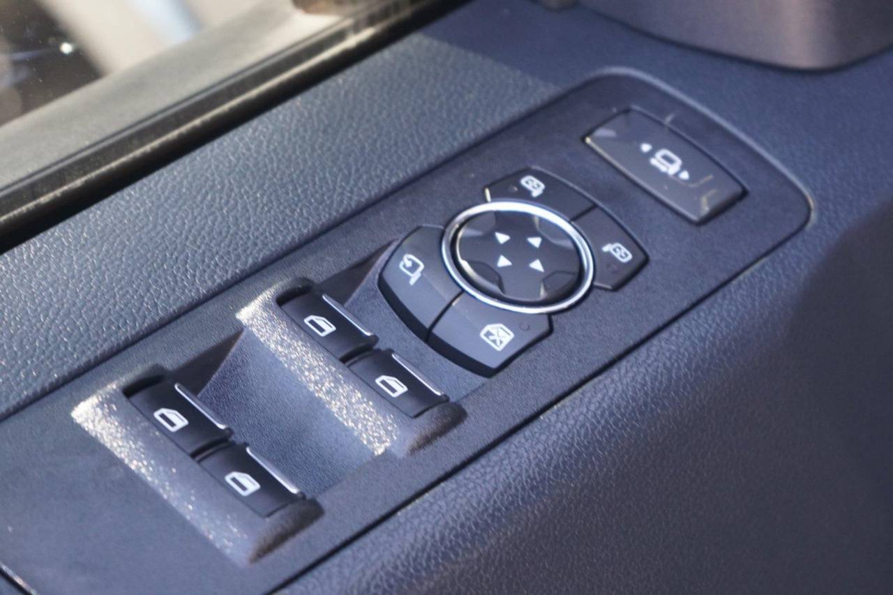 Used 2022 Ford Super Duty F-350 LARIAT, photo 18
