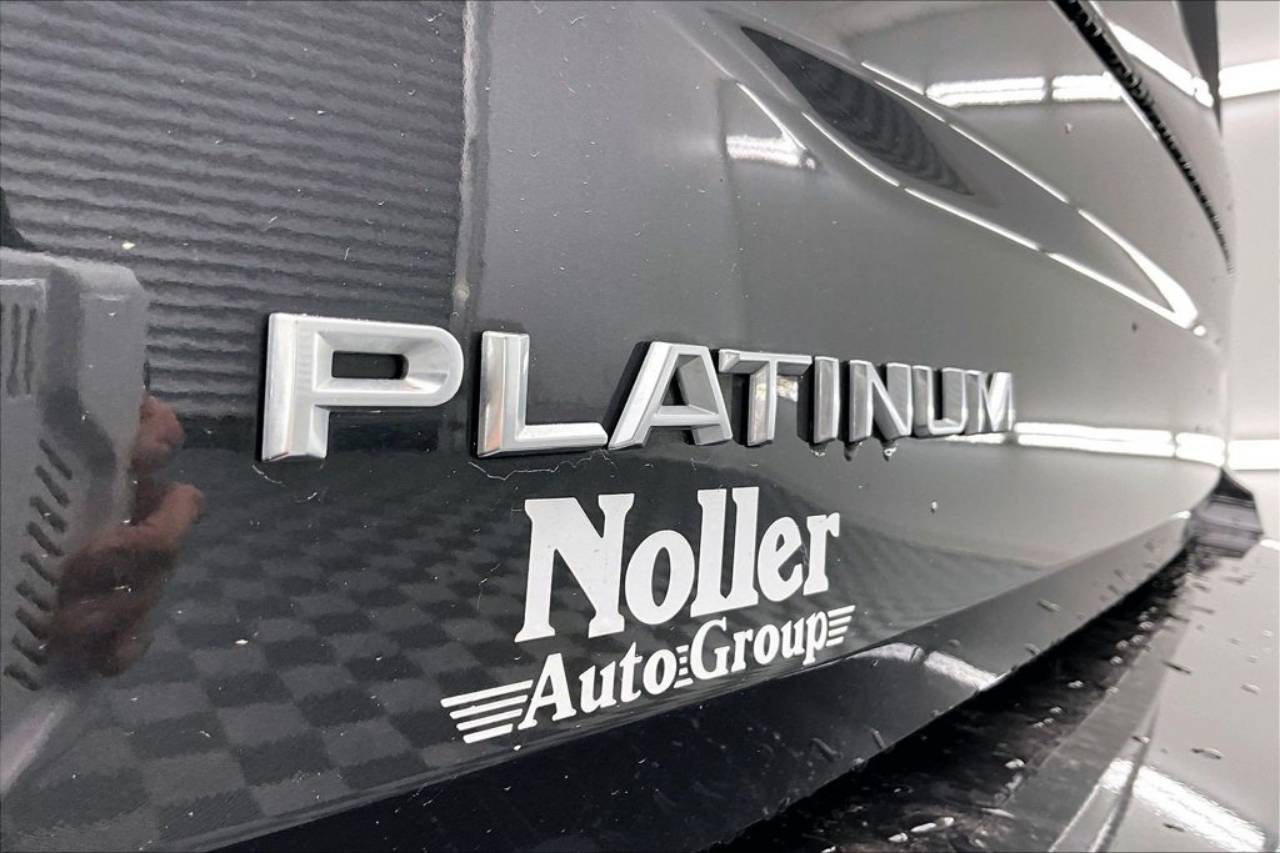 2025 Ford Expedition Platinum - Photo 8