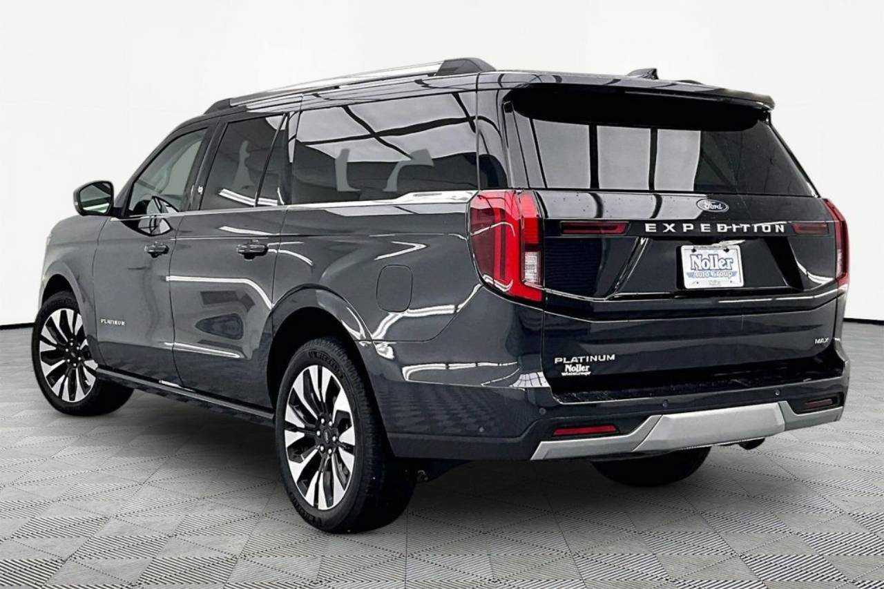 2025 Ford Expedition Platinum - Photo 13