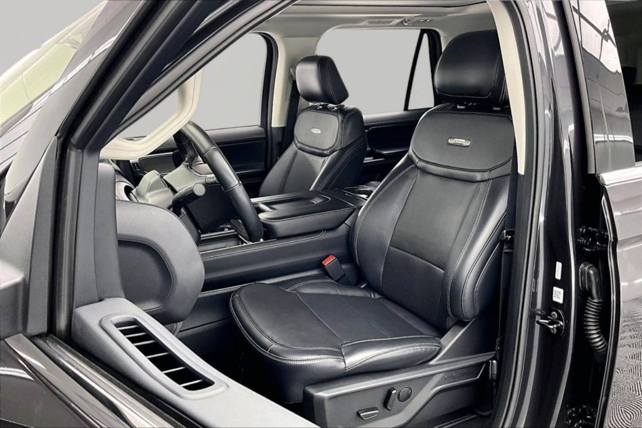 2025 Ford Expedition Platinum - Photo 25