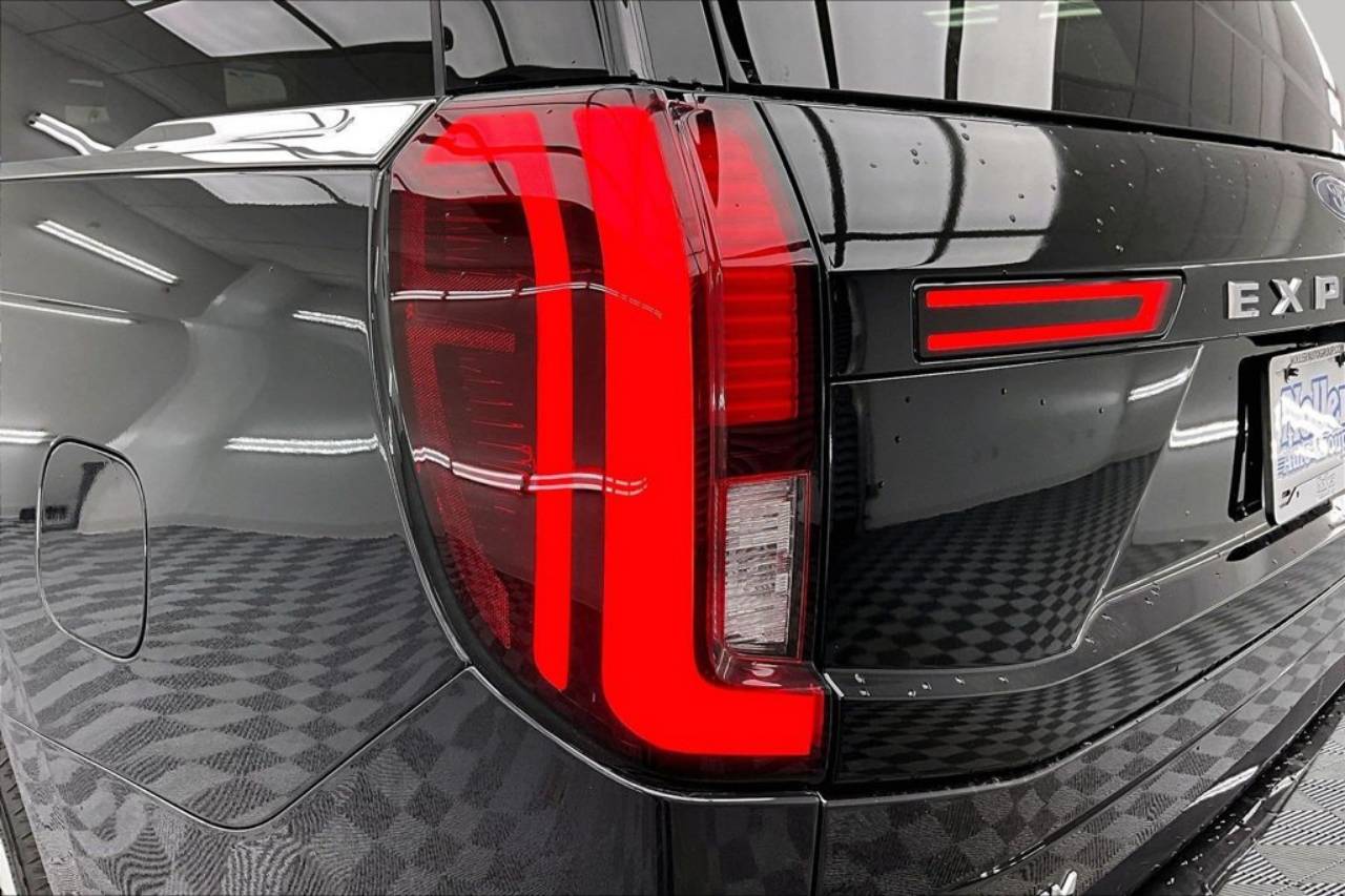 2025 Ford Expedition Platinum - Photo 31