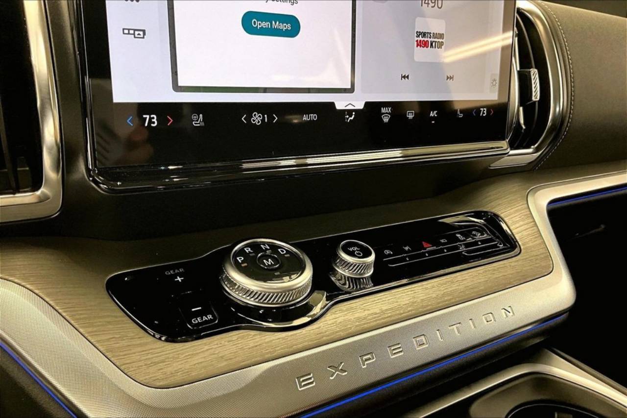 2025 Ford Expedition Platinum - Photo 32
