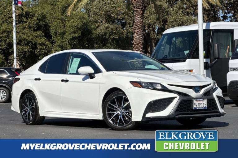 2023 Toyota Camry Hybrid SE