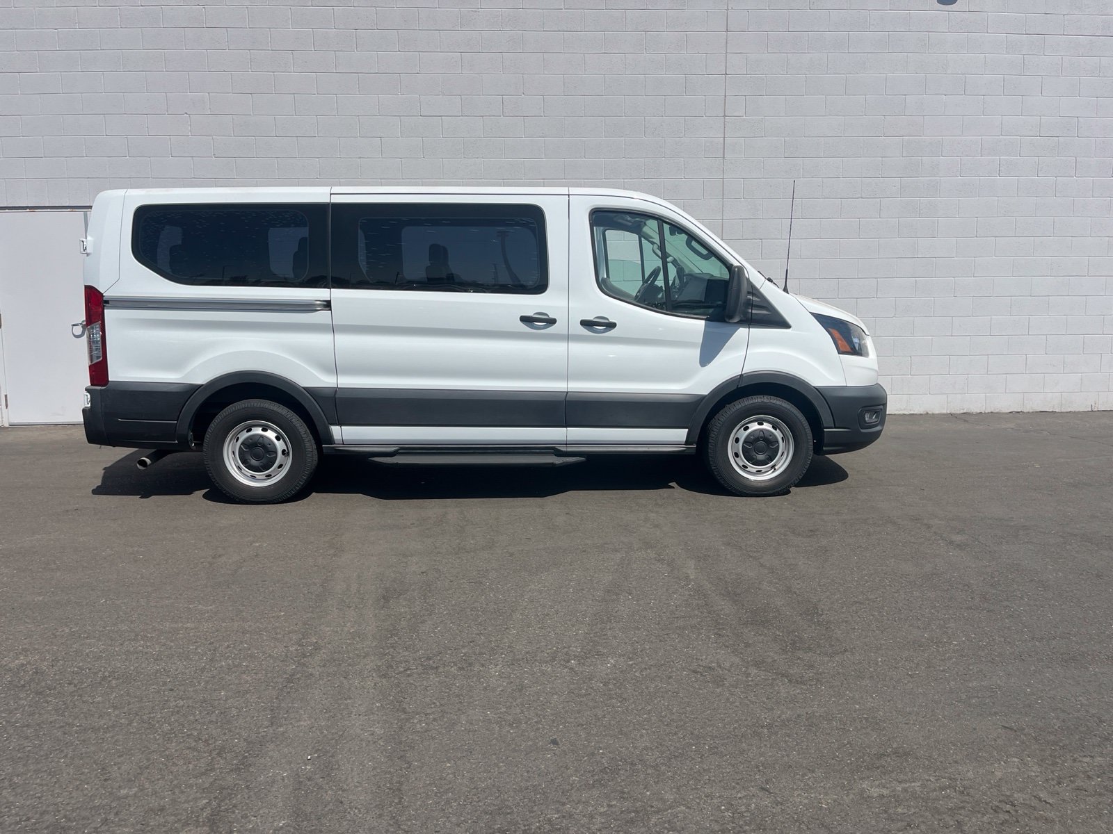 2021 Ford Transit-150 XL