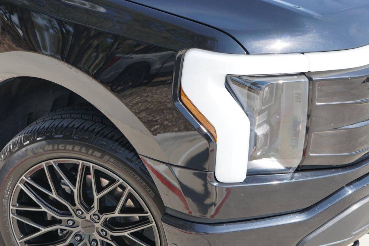 Certified Used 2023 Ford F-150 Lightning Platinum, photo 3