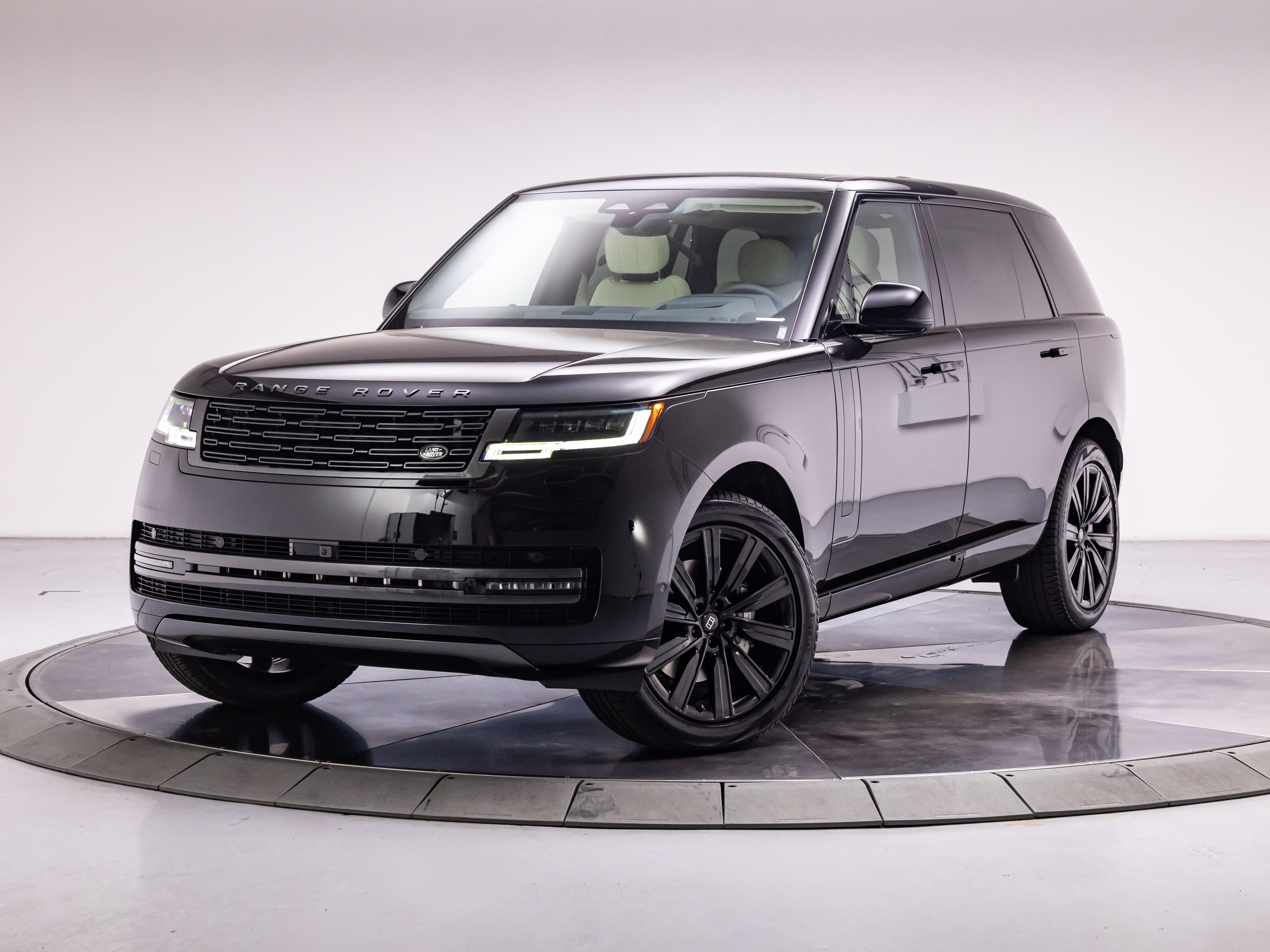 New 2027 Land Rover Range Rover SE