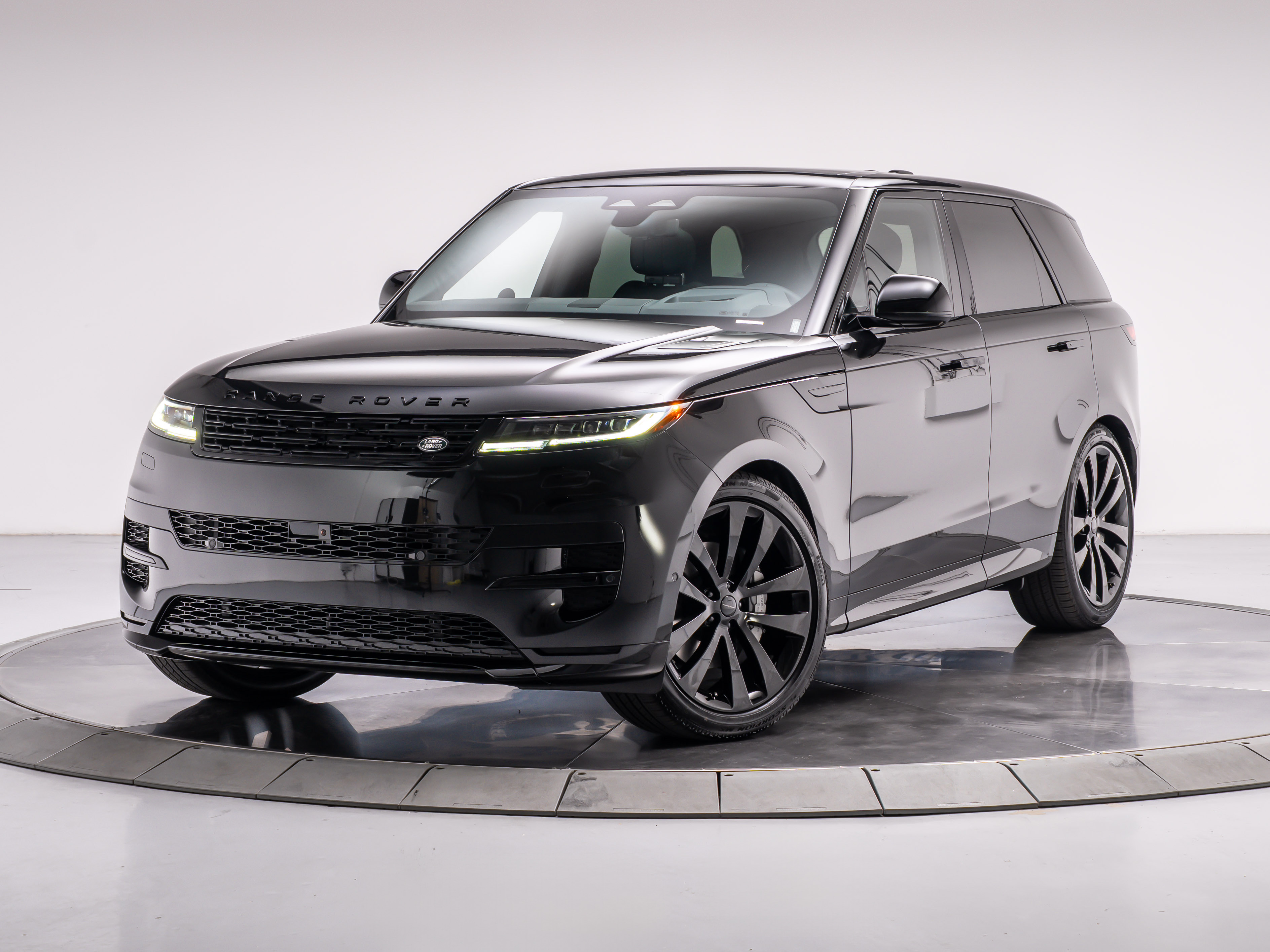 New 2027 Land Rover Range Rover Sport Dynamic SE