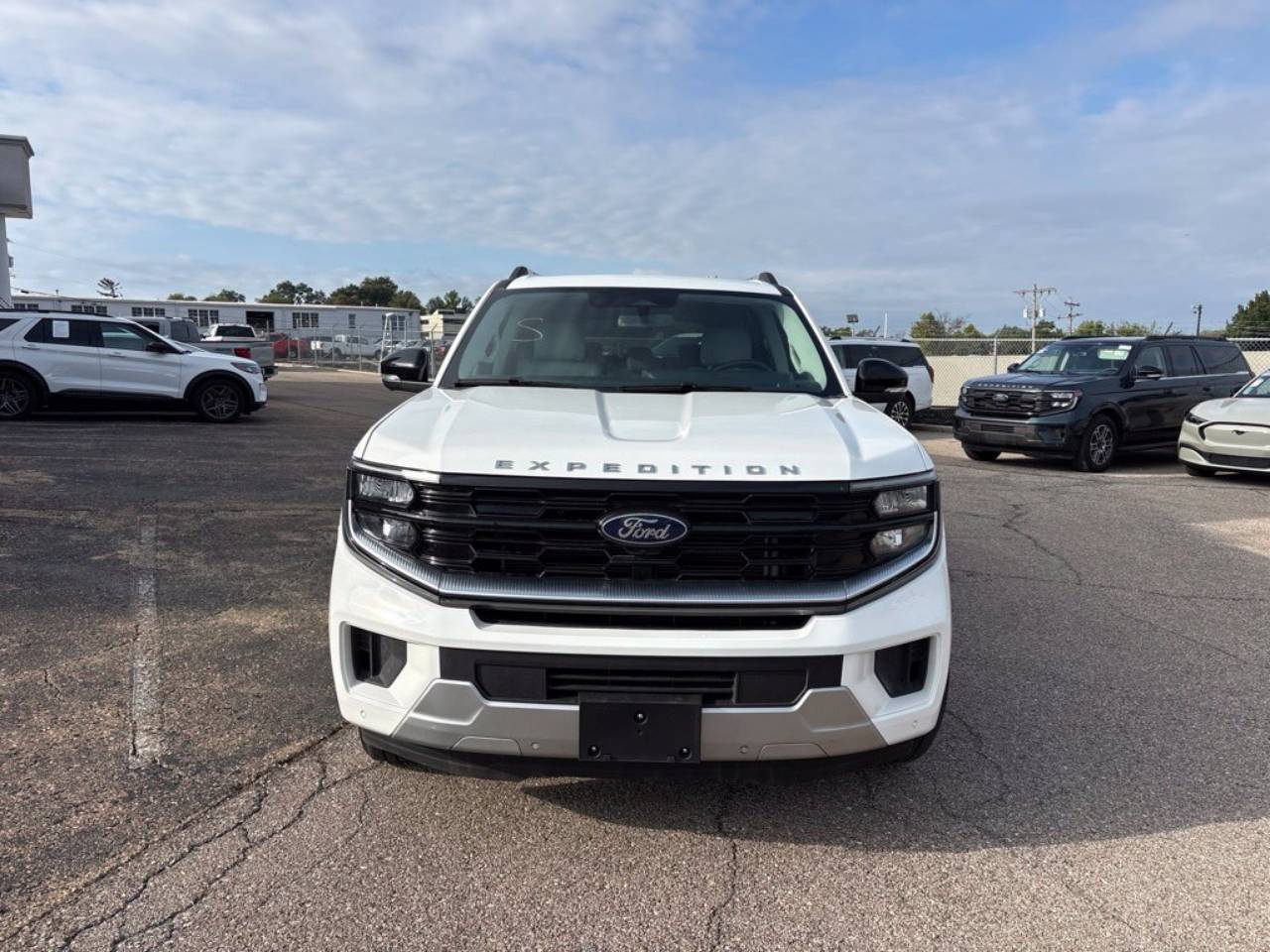 Certified 2025 Ford Expedition Platinum with VIN 1FMJK1M82SEA35208 for sale in Kansas City