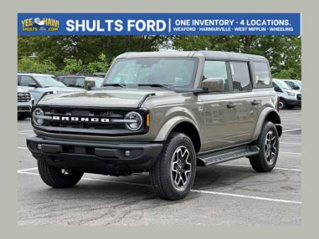2026 Ford Bronco Outer Banks
