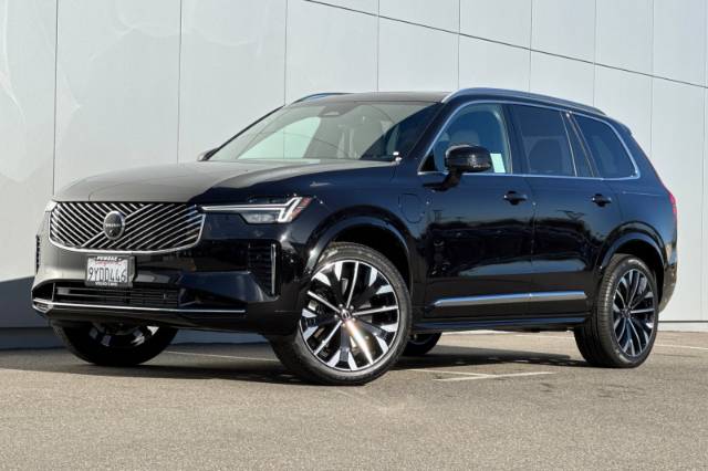 2026 Volvo XC90 Plug-In Hybrid T8 Plus
