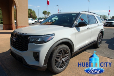 2027 Ford Explorer ST-Line