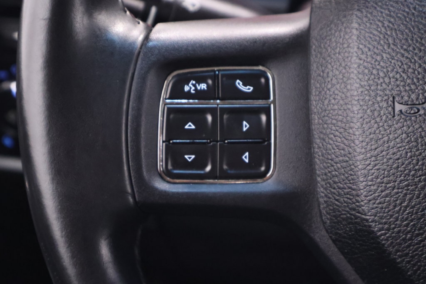 2013 RAM Ram 1500 Pickup Outdoorsman - Photo 22