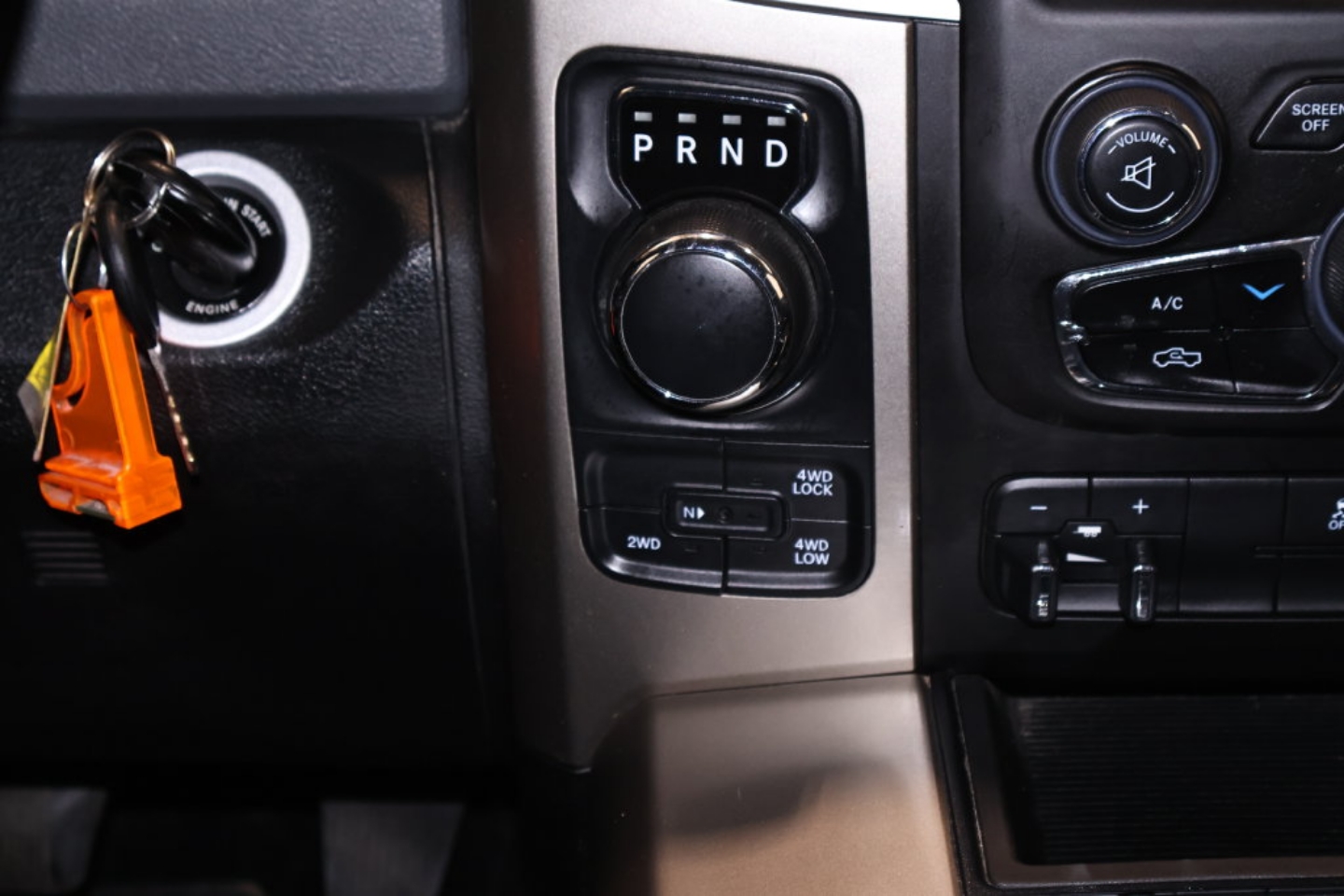 2013 RAM Ram 1500 Pickup Outdoorsman - Photo 24