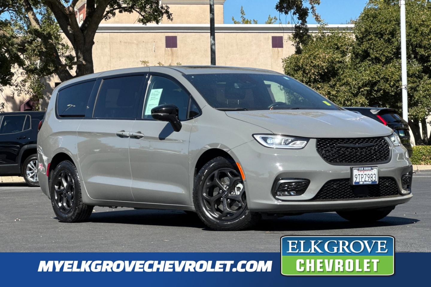 2023 Chrysler Pacifica Hybrid