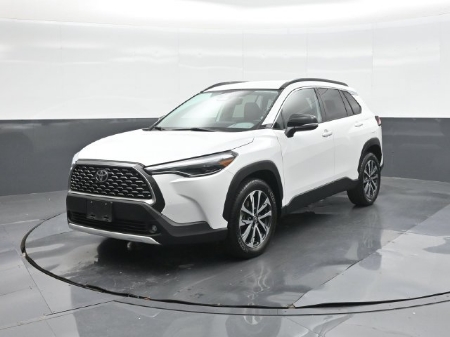 2025 Toyota Corolla Cross XLE