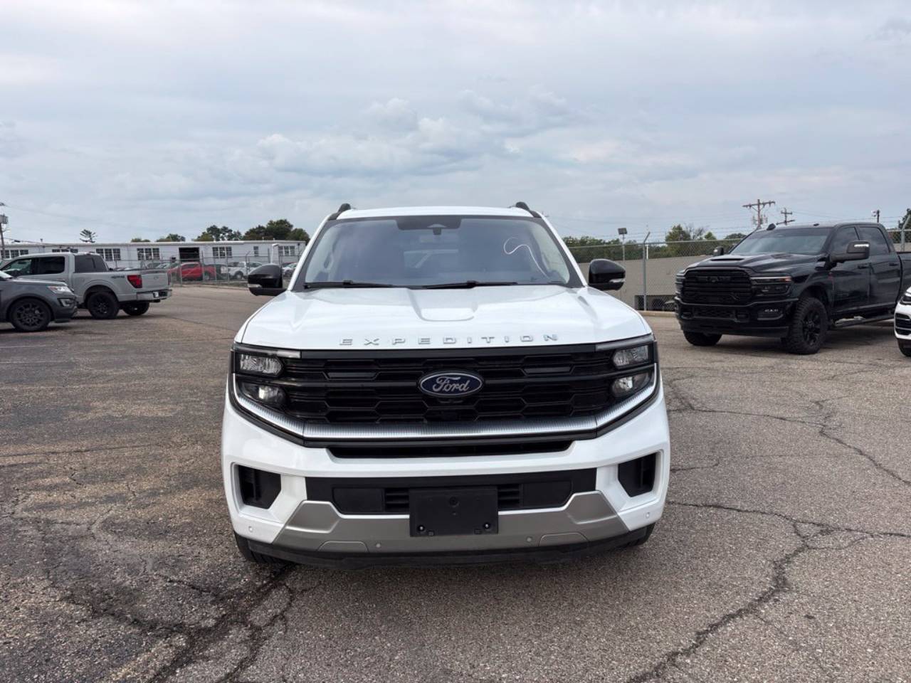 Certified 2025 Ford Expedition Platinum with VIN 1FMJK1M8XSEA27163 for sale in Kansas City