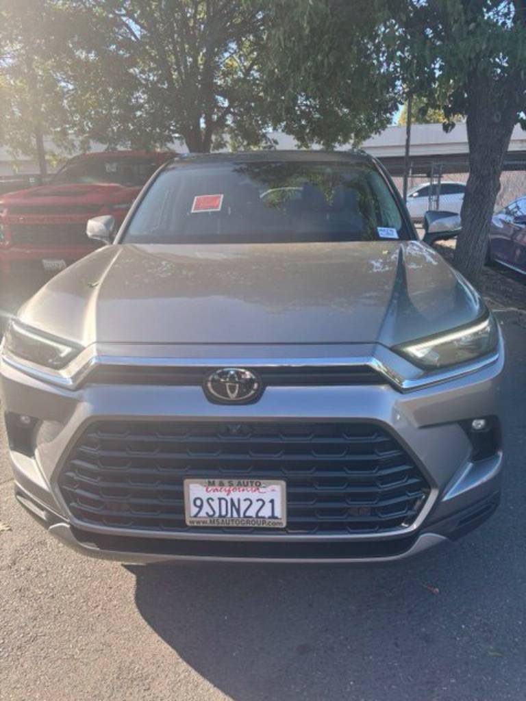 2025 Toyota Grand Highlander Platinum