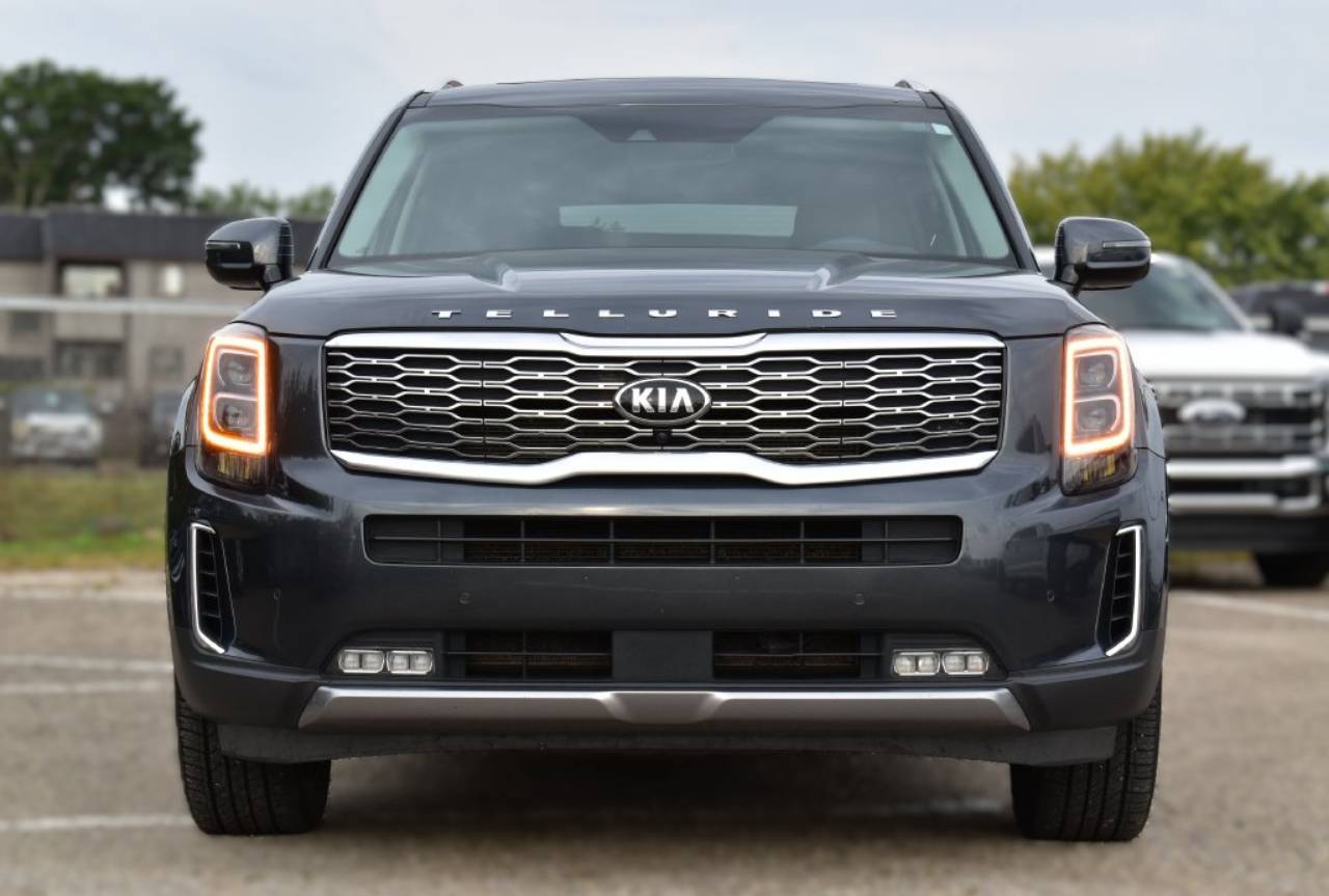 Certified 2021 Kia Telluride SX with VIN 5XYP5DHC9MG106517 for sale in Kansas City
