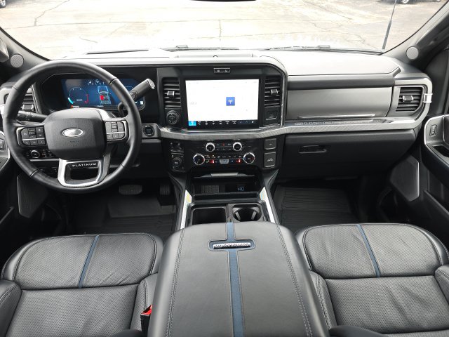 2025 Ford F-250 Super Duty Platinum - Photo 10