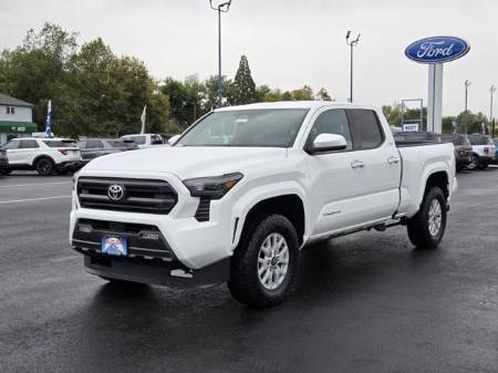 2025 Toyota Tacoma 4WD SR5