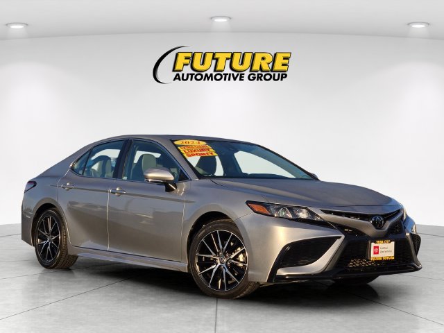 2024 Toyota Camry SE AWD