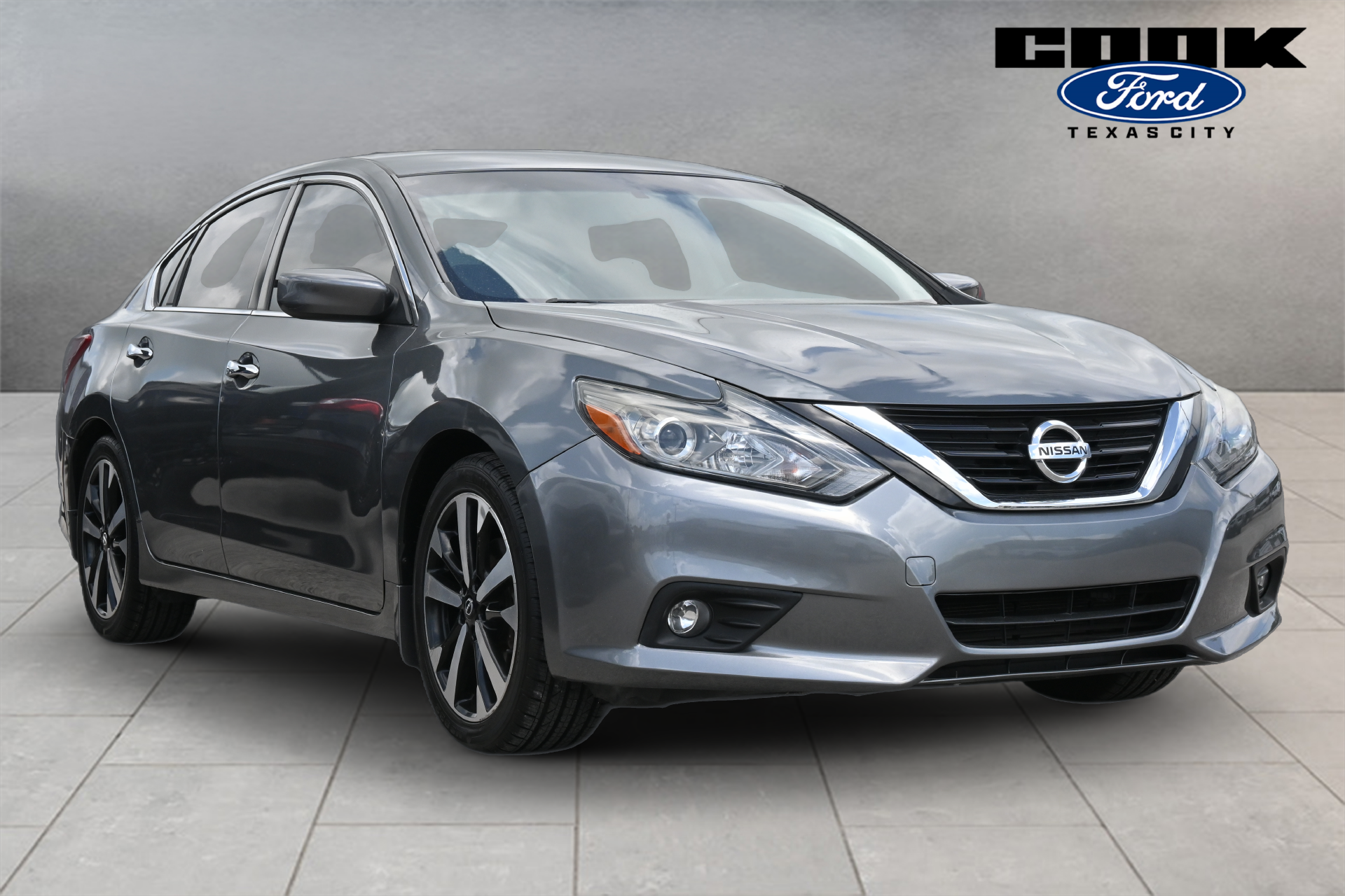 Used 2018 Nissan Altima SR with VIN 1N4AL3AP3JC280902 for sale in Texas City, TX