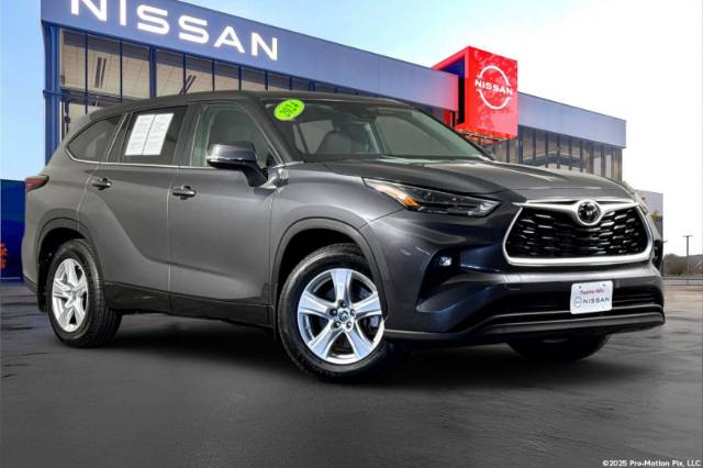 2024 Toyota Highlander LE