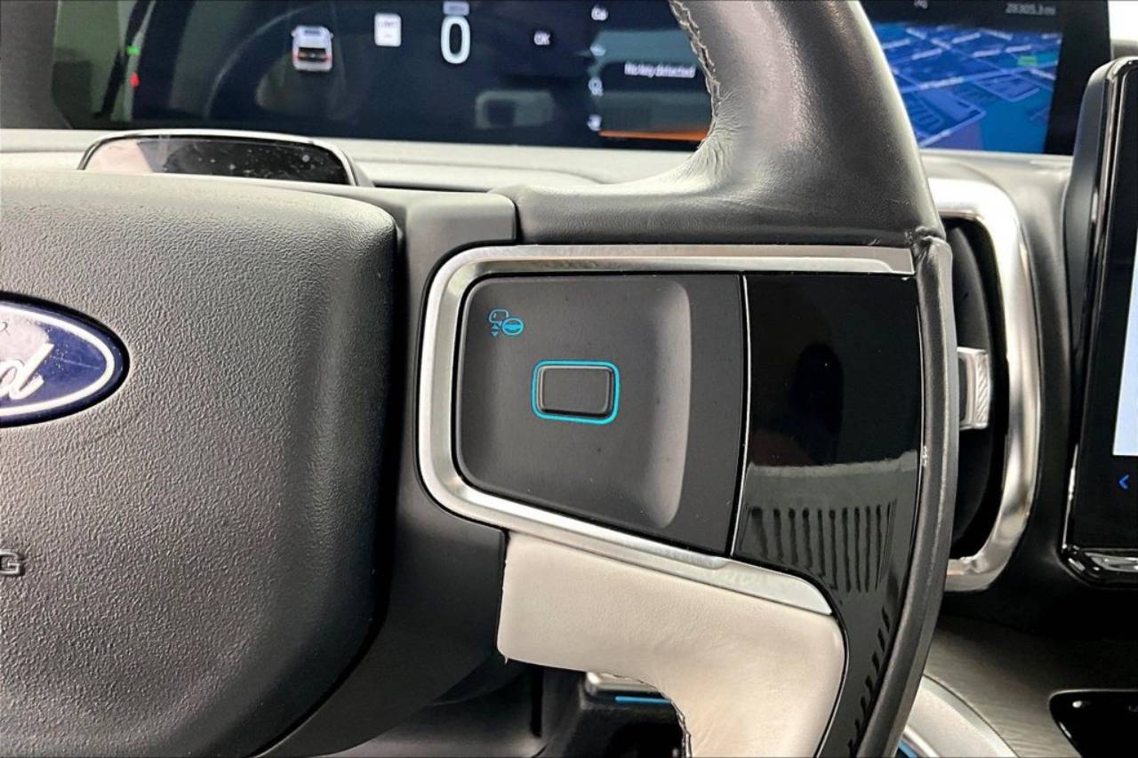 2025 Ford Expedition Platinum - Photo 19
