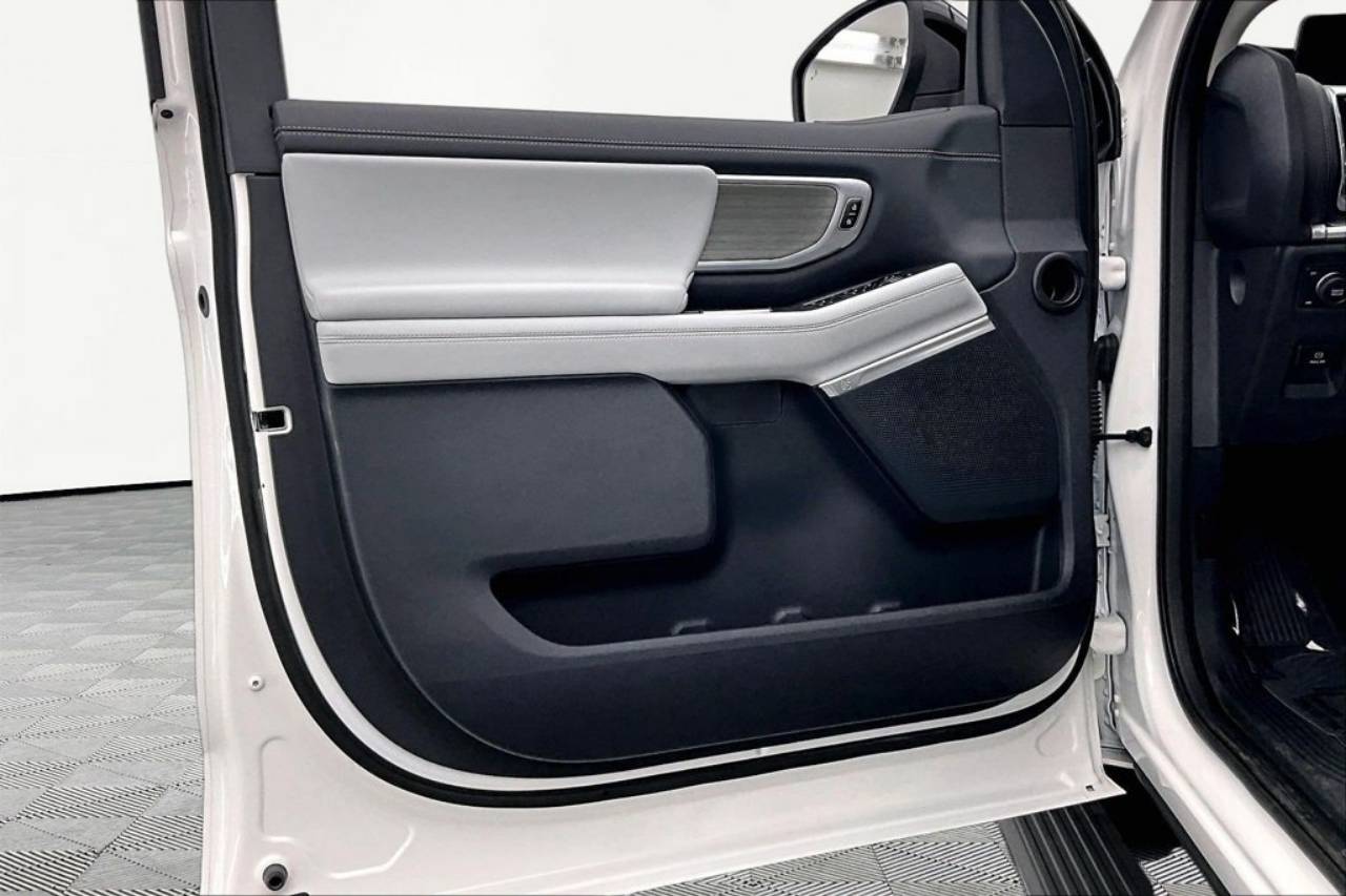 2025 Ford Expedition Platinum - Photo 23