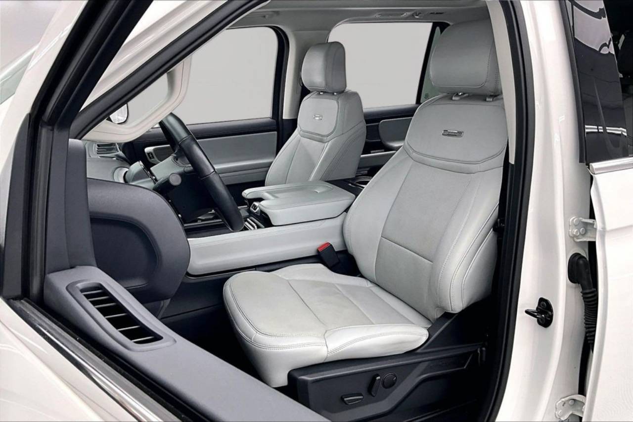 2025 Ford Expedition Platinum - Photo 25