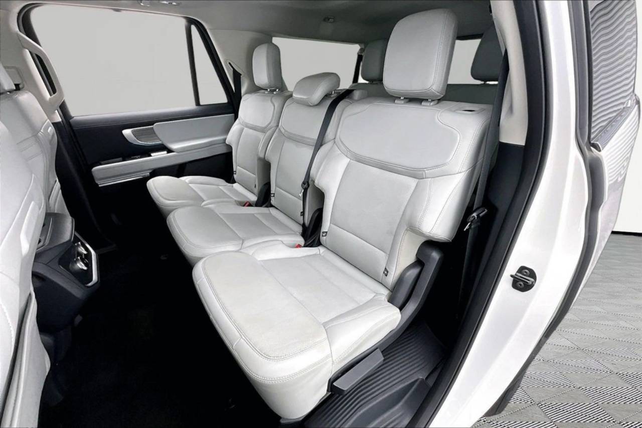 2025 Ford Expedition Platinum - Photo 26