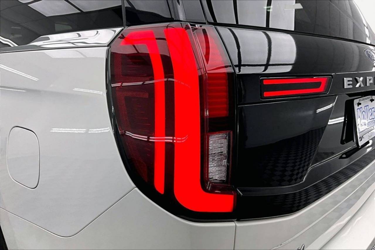 2025 Ford Expedition Platinum - Photo 31