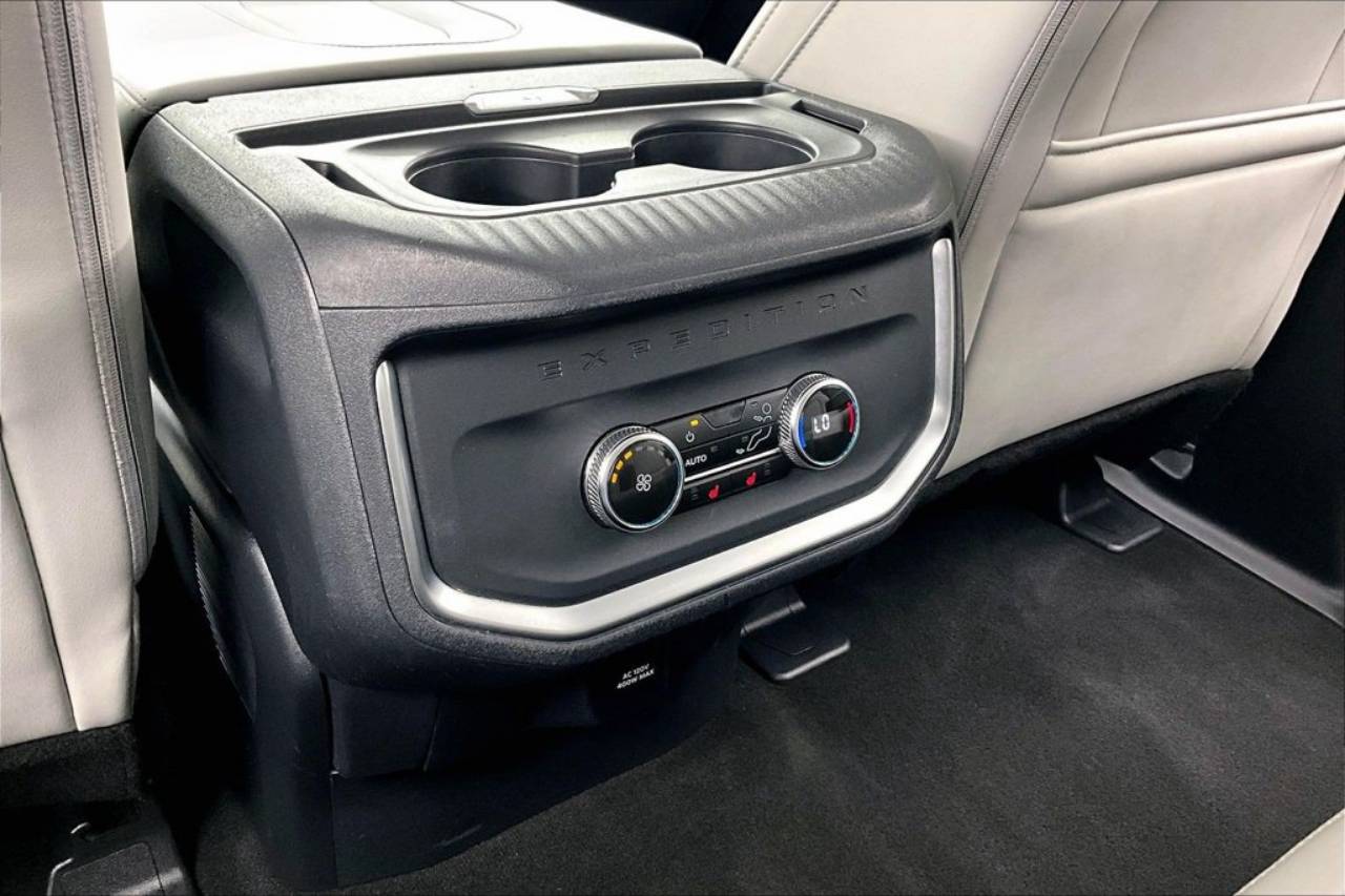 2025 Ford Expedition Platinum - Photo 34