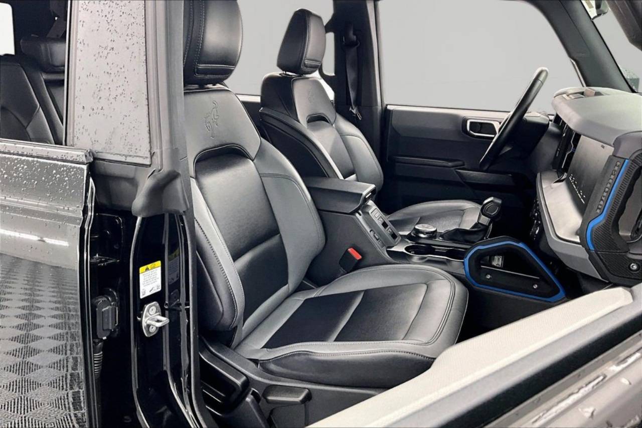 2024 Ford Bronco 4-Door Black Diamond - Photo 7