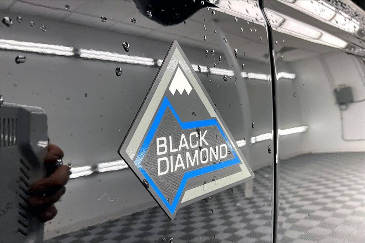 2024 Ford Bronco 4-Door Black Diamond - Photo 8